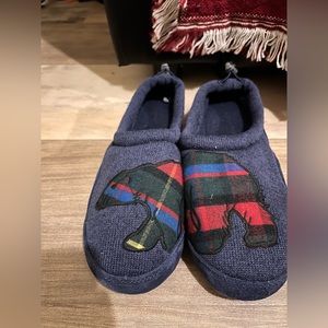 L. L. Bean Kids Sweater Slippers. Size 5/6. $22